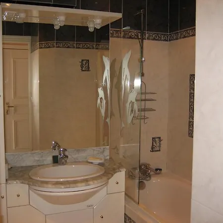 Apartment Avenue Beau Rivage Carqueiranne