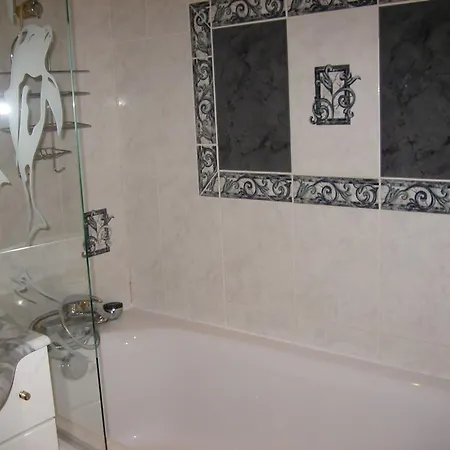 Avenue Beau Rivage * Carqueiranne
