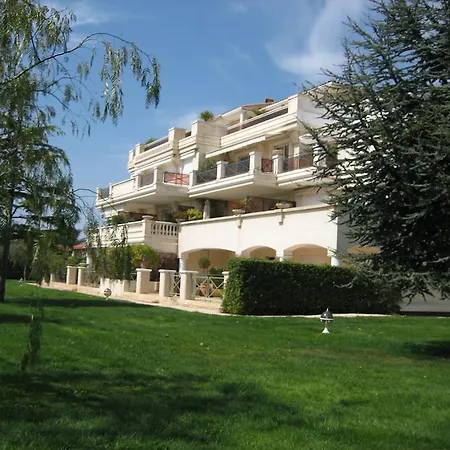 Avenue Beau Rivage Apartment *